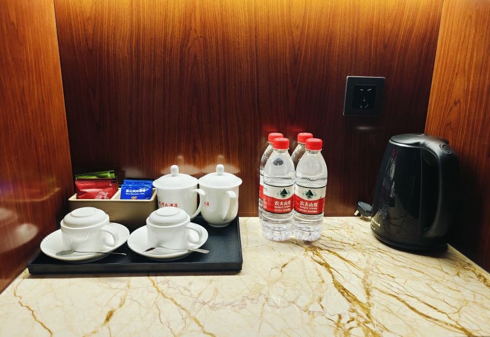 Tianhe Hotel DunhuangSpecial Queen Room