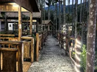 Baoting Qixian Lijiale Homestay فنادق في باوتينغ
