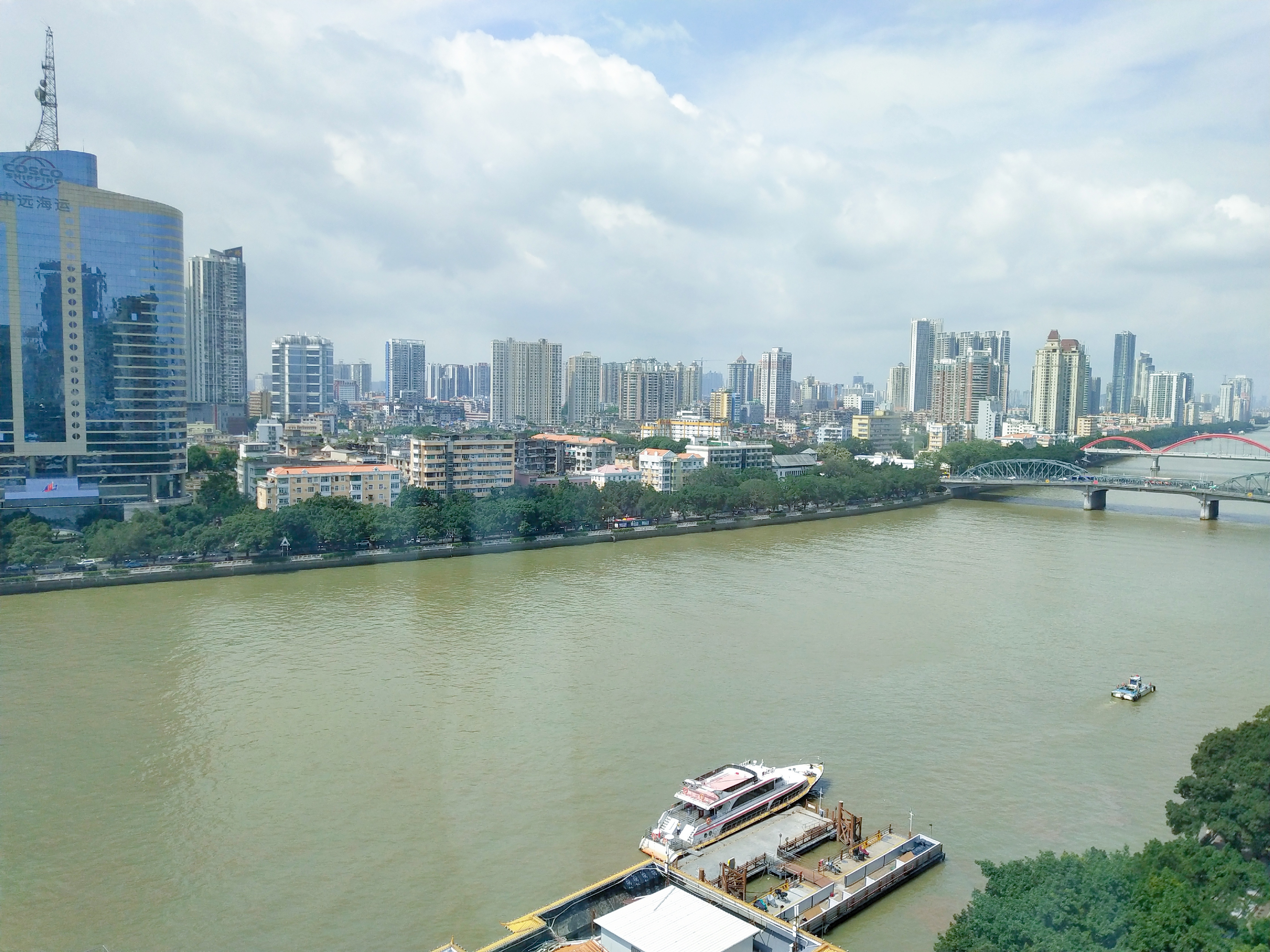 高级江景大床房