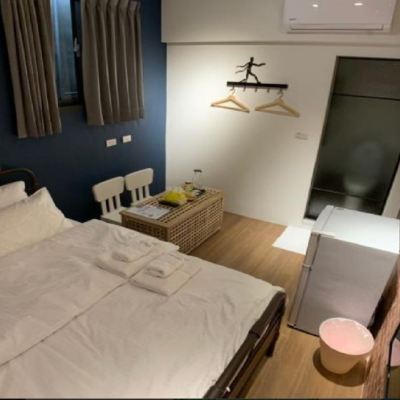 British Industrial Double Room Chill Place Promo Code