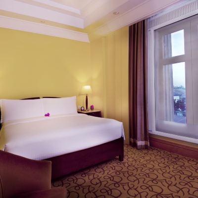 海峽濱海灣景俱樂部房 新加坡富麗敦酒店（Staycation Approved）優惠