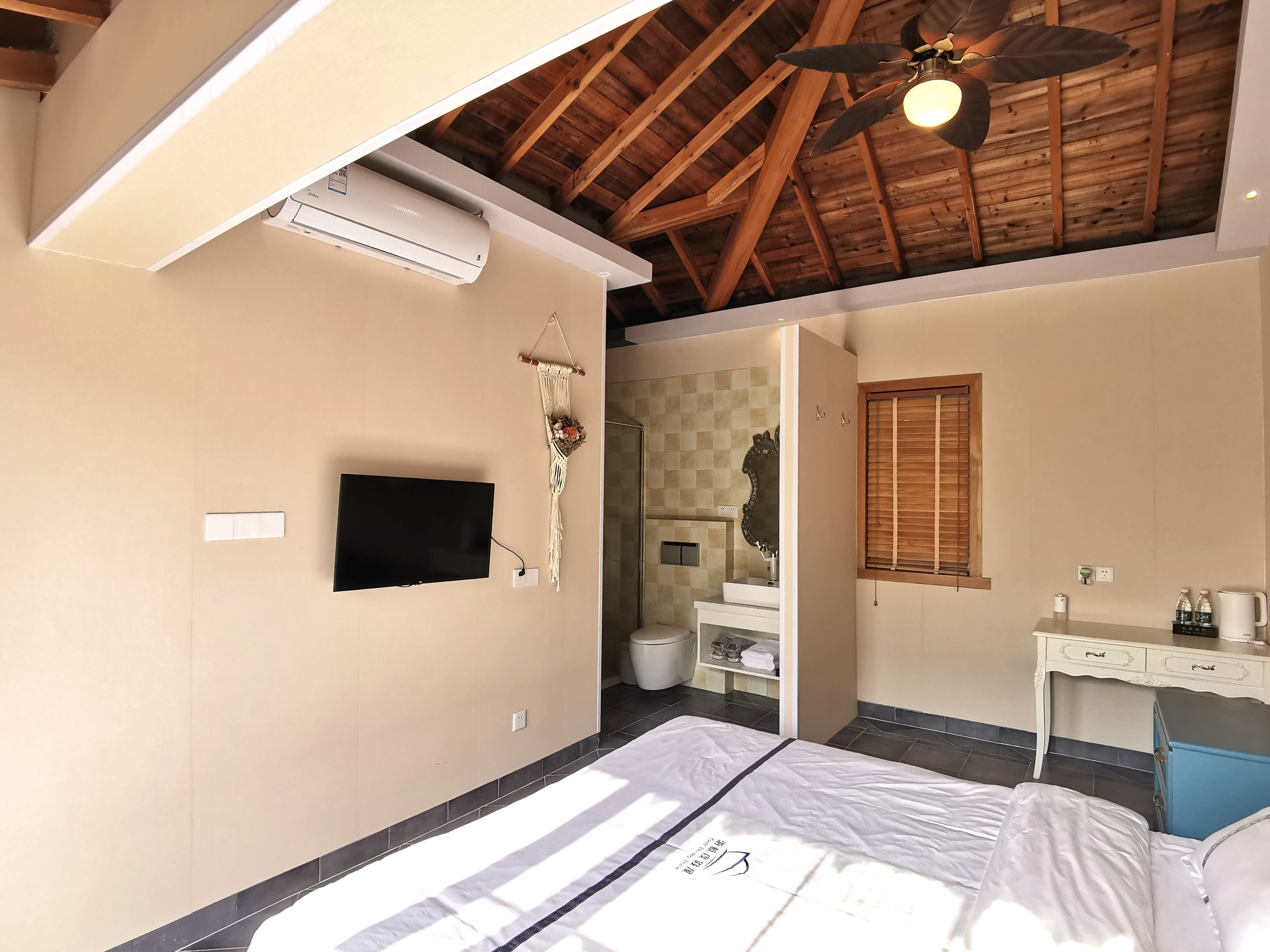 Garden Room (Double Bed)