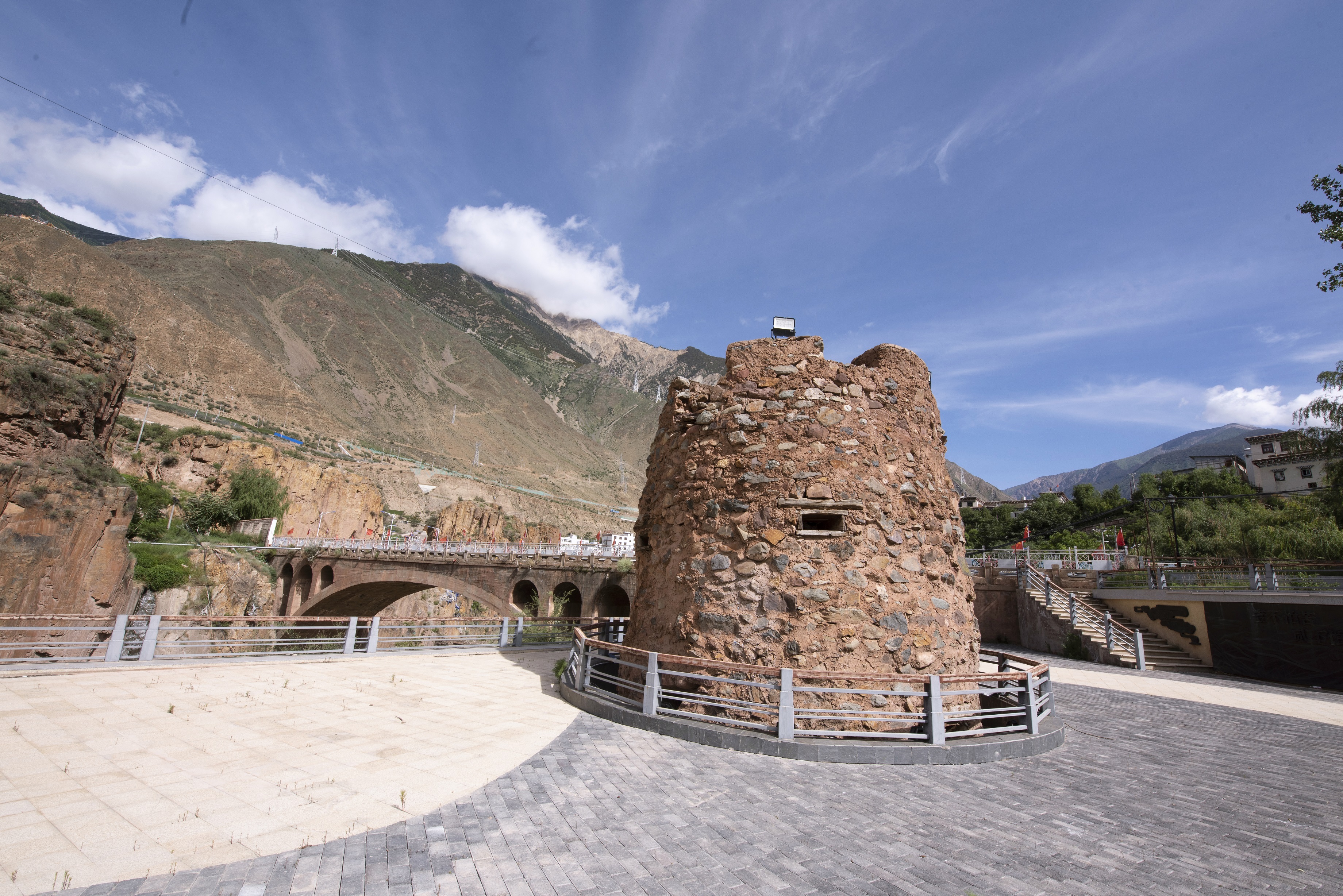 江景跃层大床房（智能加湿器+品质床品+乾湿分离）