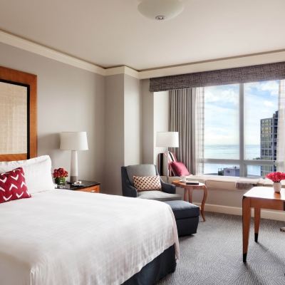 Accessible King Room with Bay View