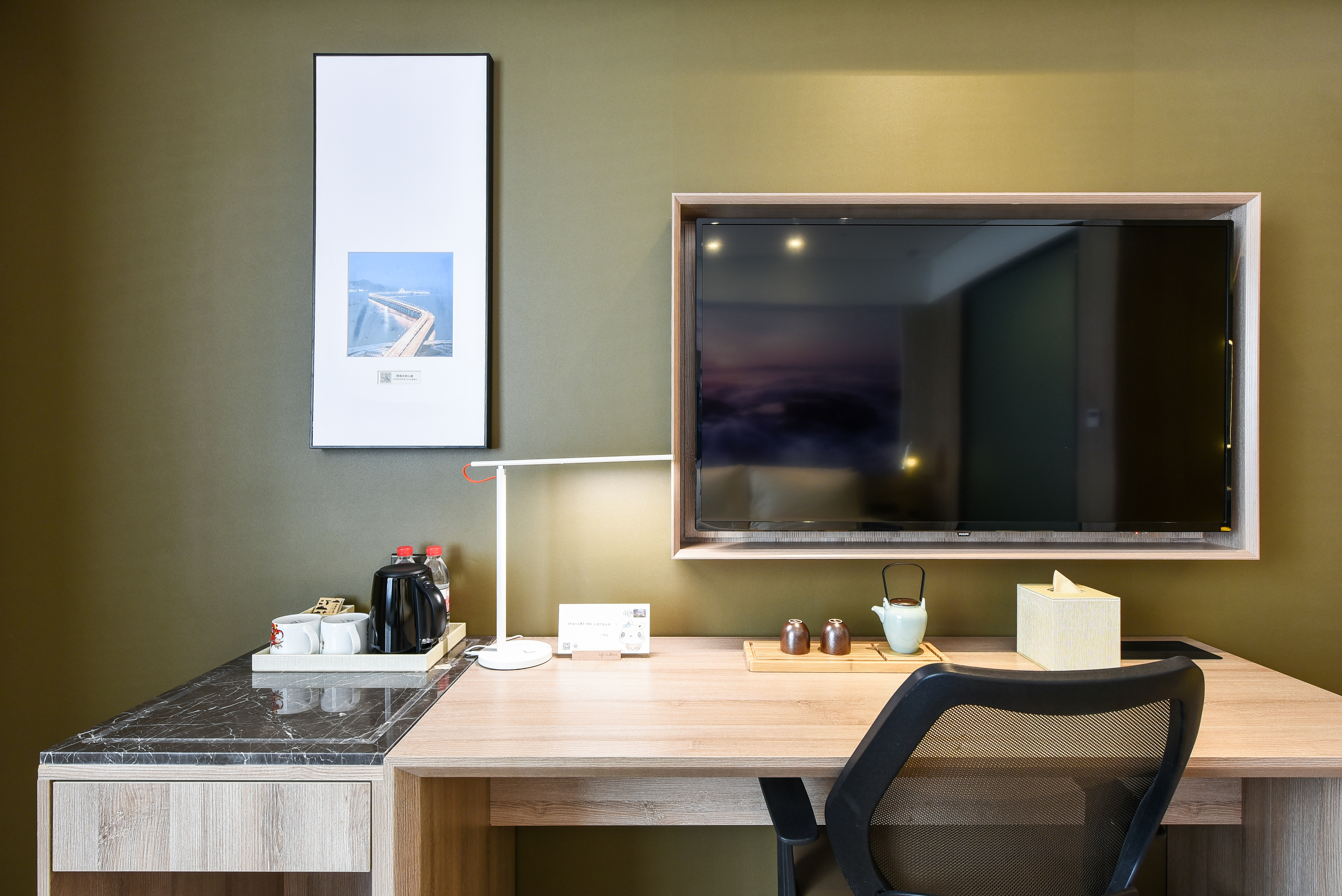 高级大床房（小冰箱+手机投屏）