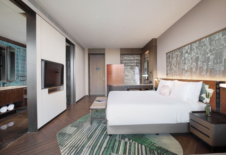 豪华大床庭院房