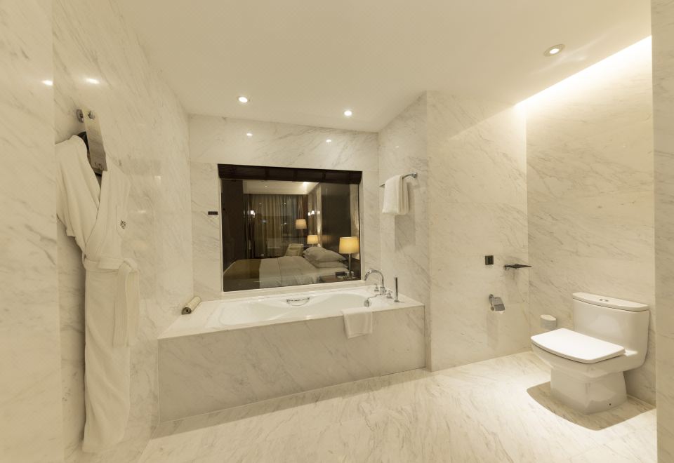 The L'Hermitage Hotel ShenzhenBusiness Queen Room