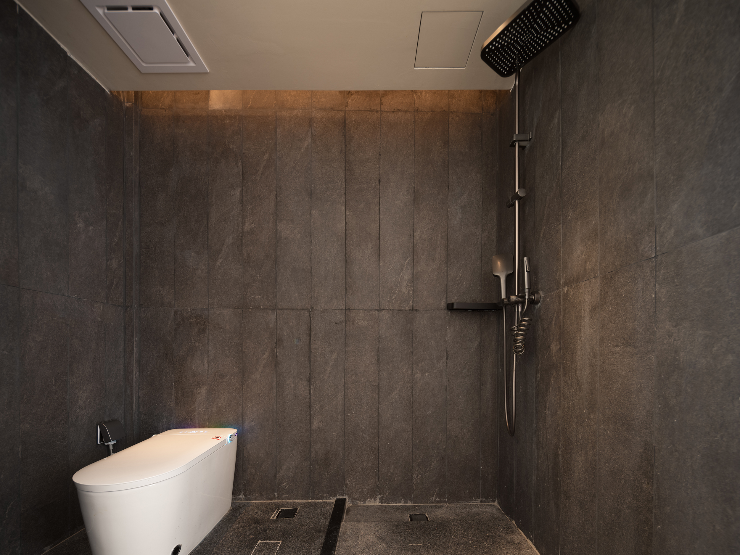 庭前 · 靜居雙床房