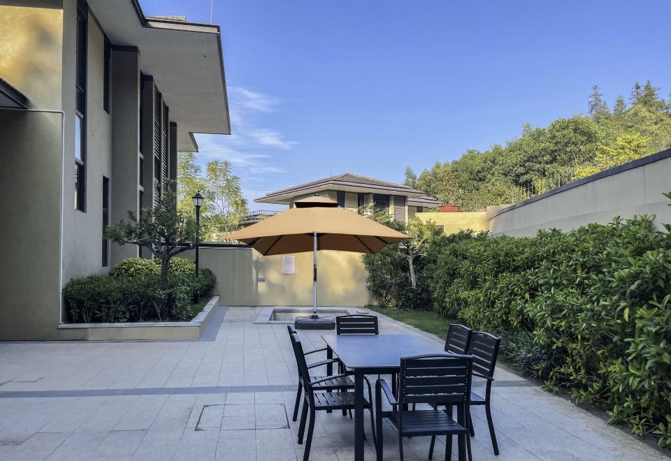 坡地六房别墅丨私家泡池&庭院