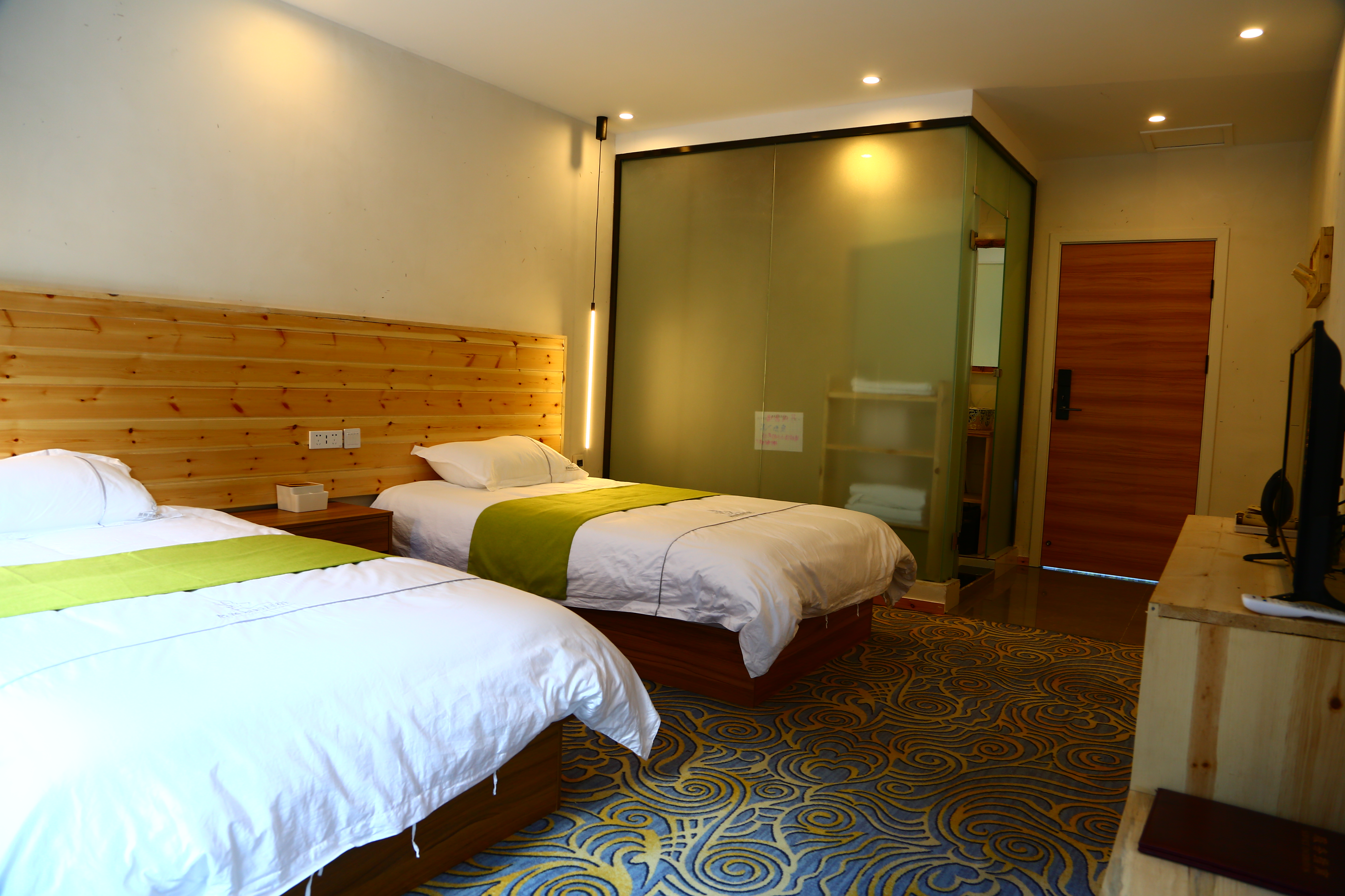 Empty mountain Twin room