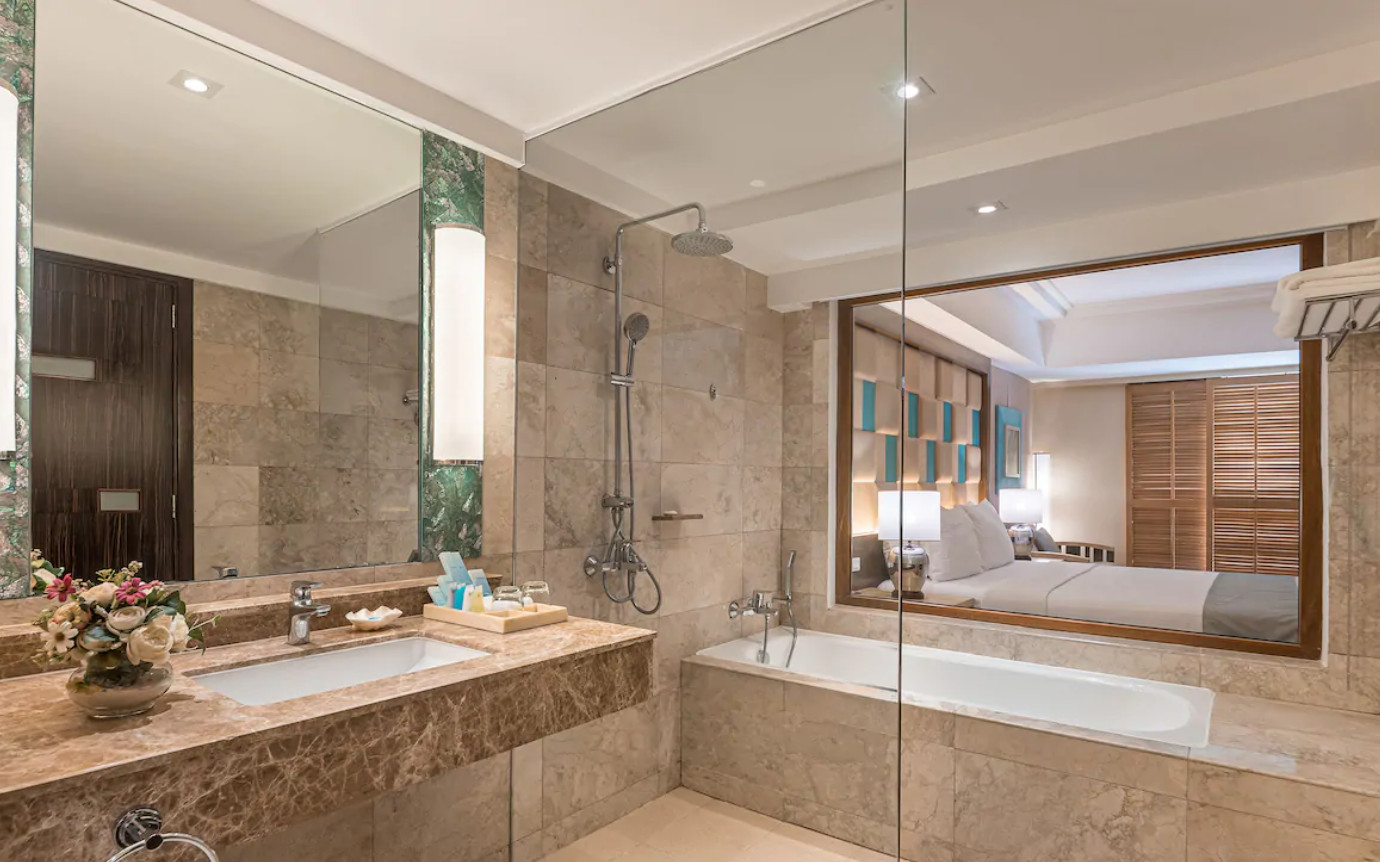 Henann Resort Alona Beach尊贵房（直通泳池）