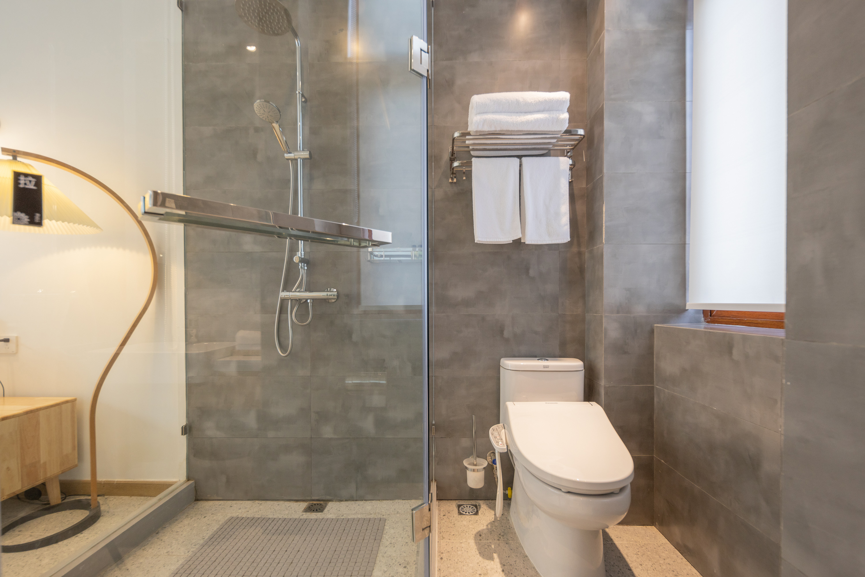 满池春·景观家庭房