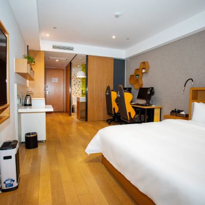 豪華電競大床房I7-3080 格林電競酒店（上海外灘南京東路步行街店）優惠