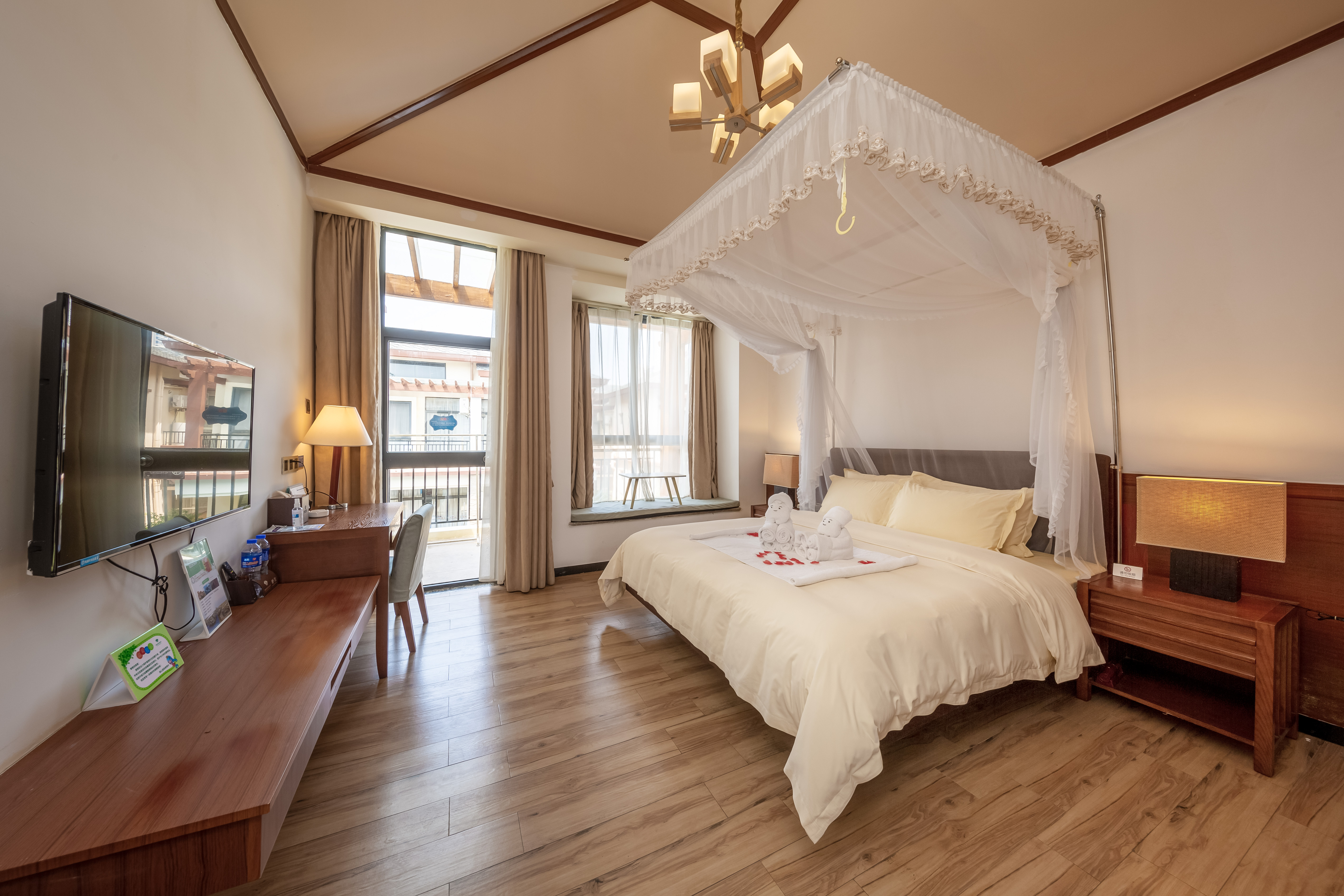 Baodun Lake Hushan Hot Spring ResortVilla (Double bed)