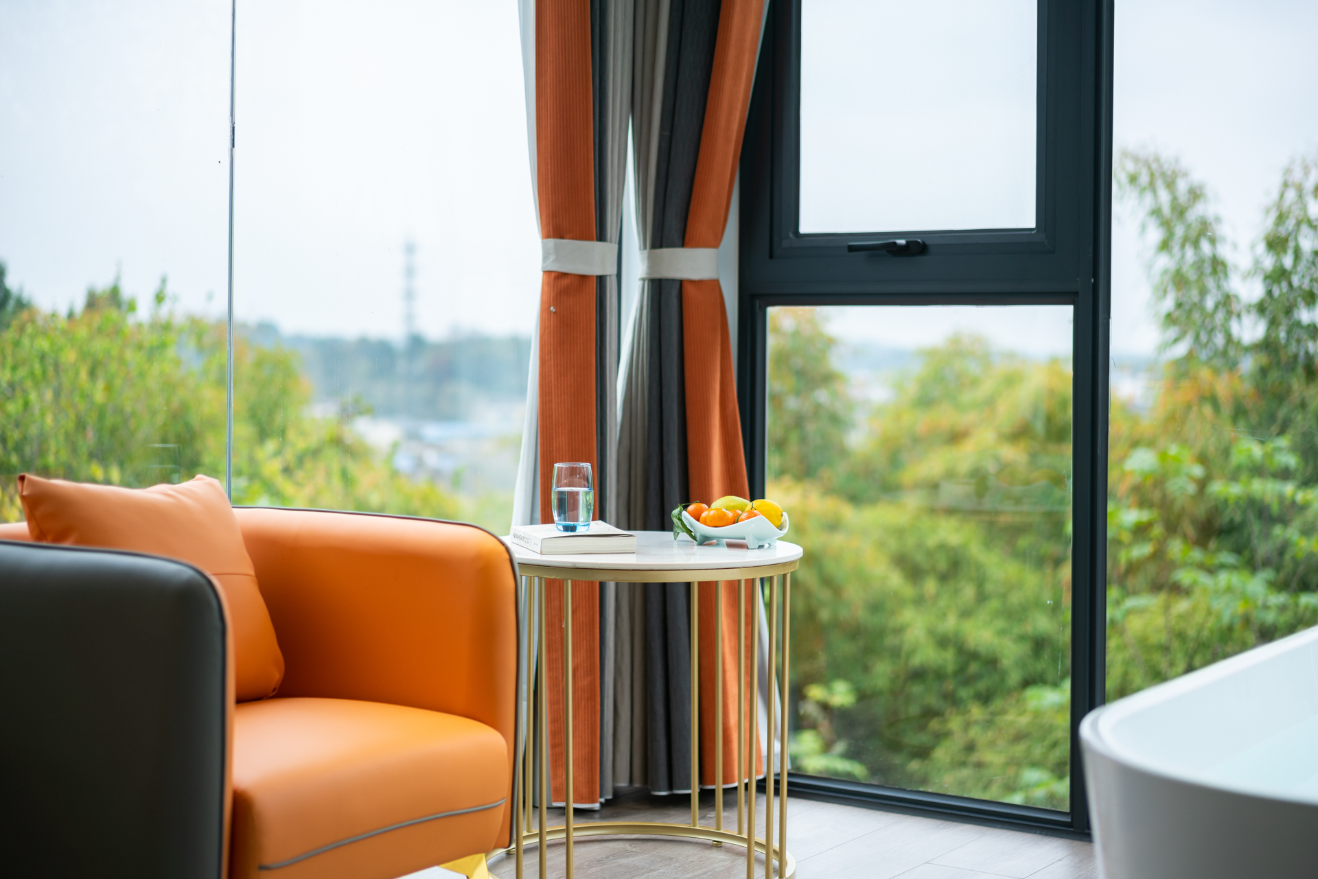 舞蝶·景观浴缸房（空调-网红打卡-大浴缸景观--棋牌娱乐）