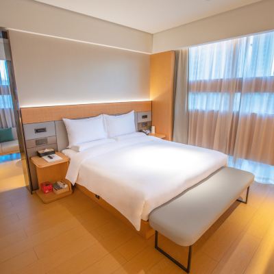 舒壓豪華大床房（智能客控、可投屏65寸電視+新風系統） 全季飯店（大同大有廣場店）優惠