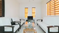 RedDoorz @ Alquiza Residences Parañaque
