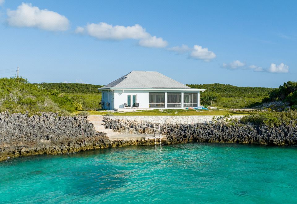 Hotel Seaside Escape: Luxurious Coastal Retreat, Exterior, Hotel Exterior