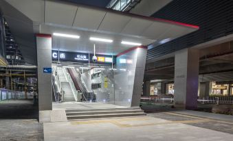 Davis International Apartment (Hongshan Subway Station, Shenzhen)