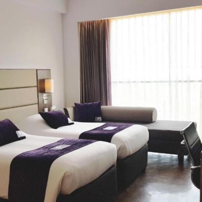Premier Large Twin Room