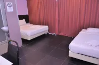 Kuching Transit Inn