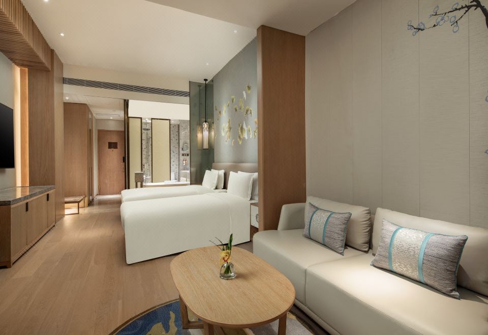 Crowne Plaza Shanghai Nanjing Road2 Twin Bed 1 Bedroom Courtyard Suite