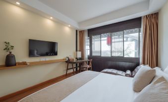Floral Hotel·Wutong Garden Homestay (Keyan Scenic Area)