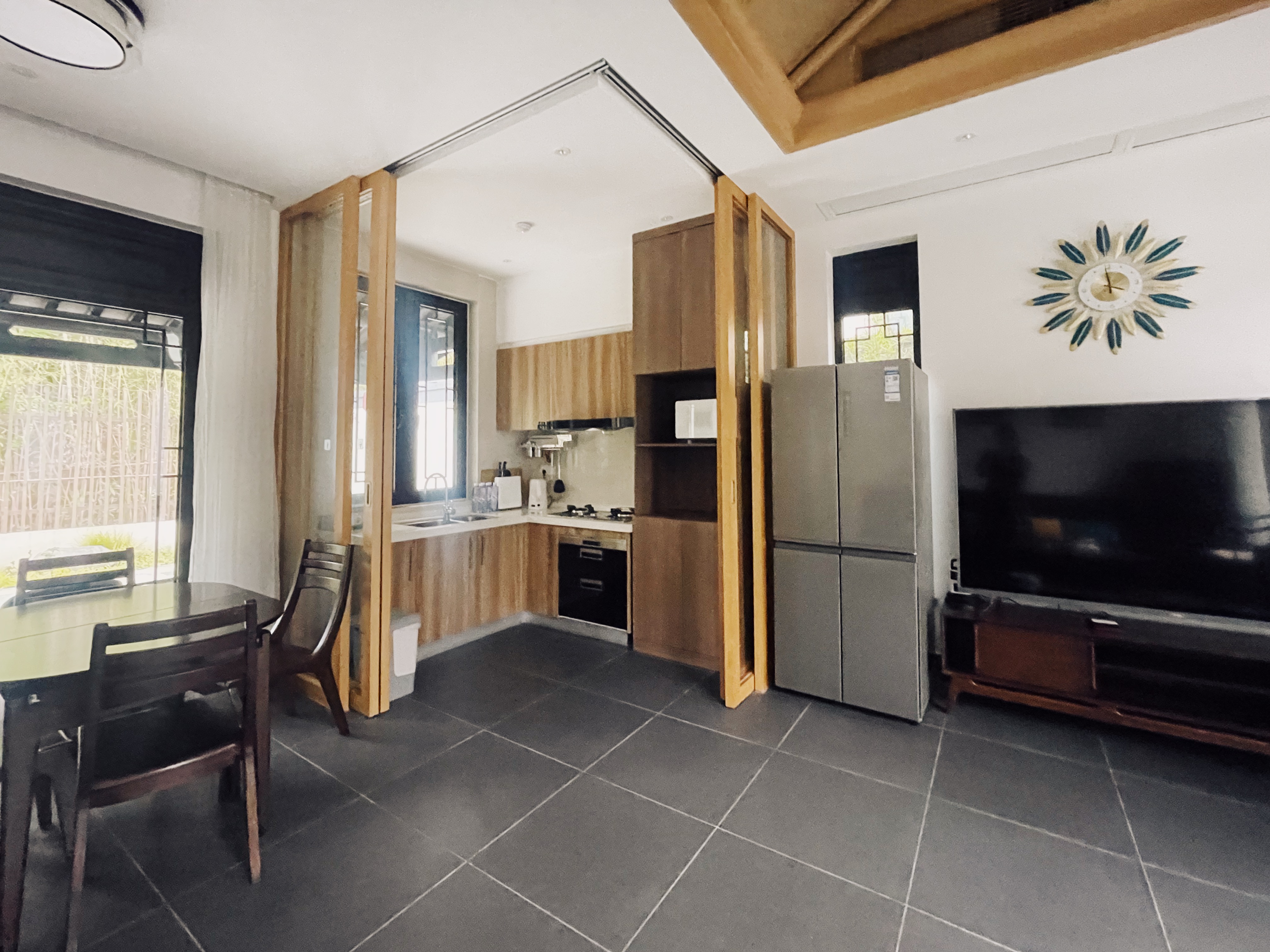 两居两衞·隐溪禅意别院