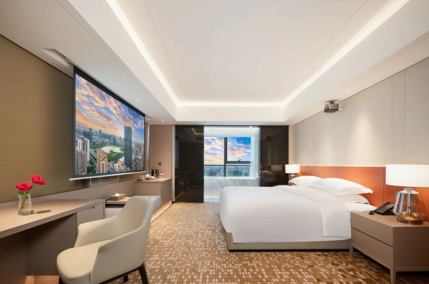 云端.270度湖景影音大床房（独立浴缸+乾湿分离）