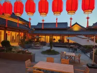 LONGMENSHOUYANHOTELS Hotels in 
