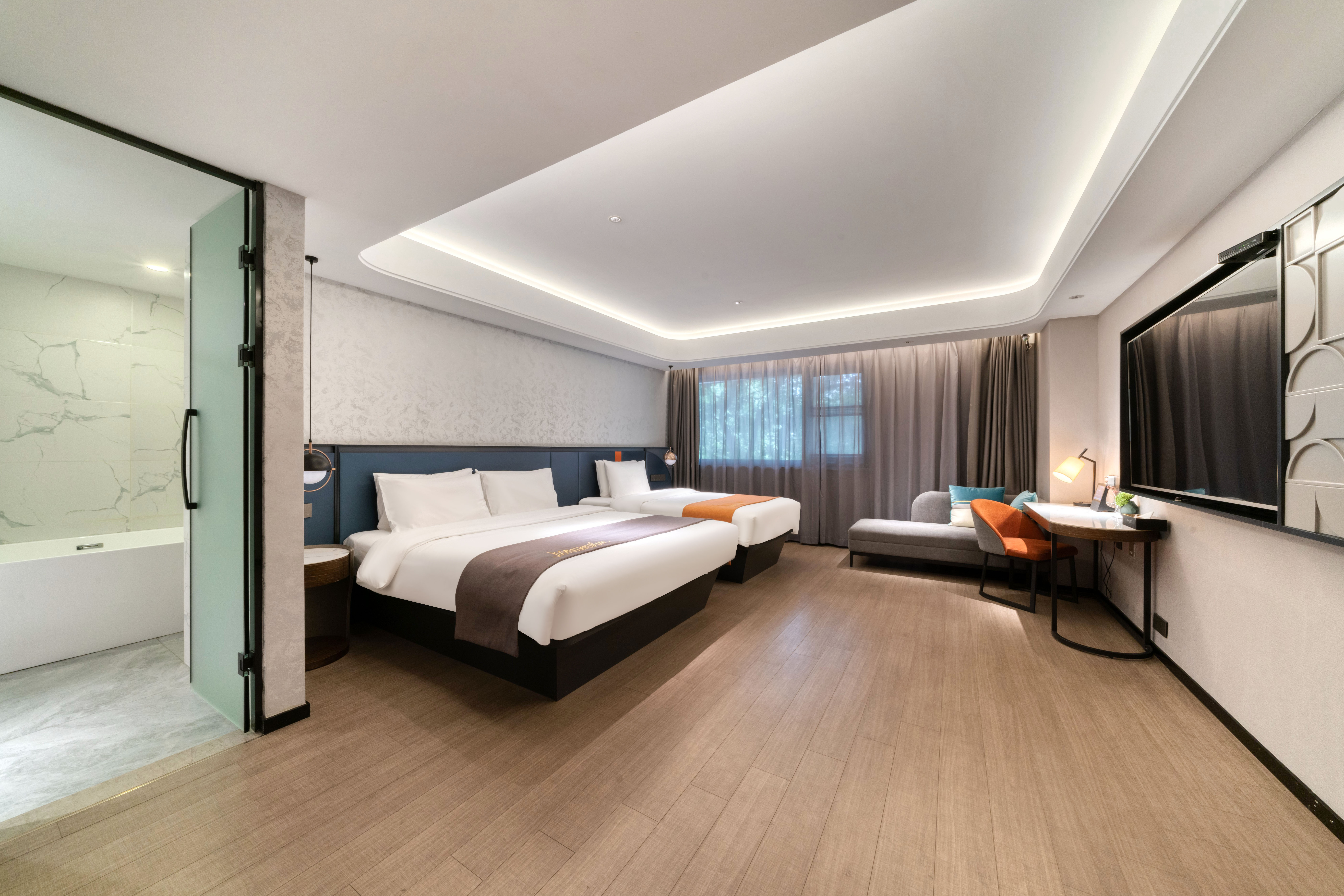 家庭房（莱芬吹风机+智能小度）