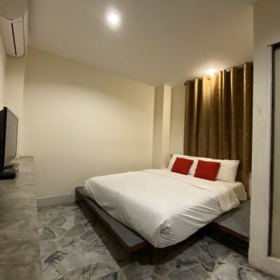 Standard Room With City View Laluna Promo Code