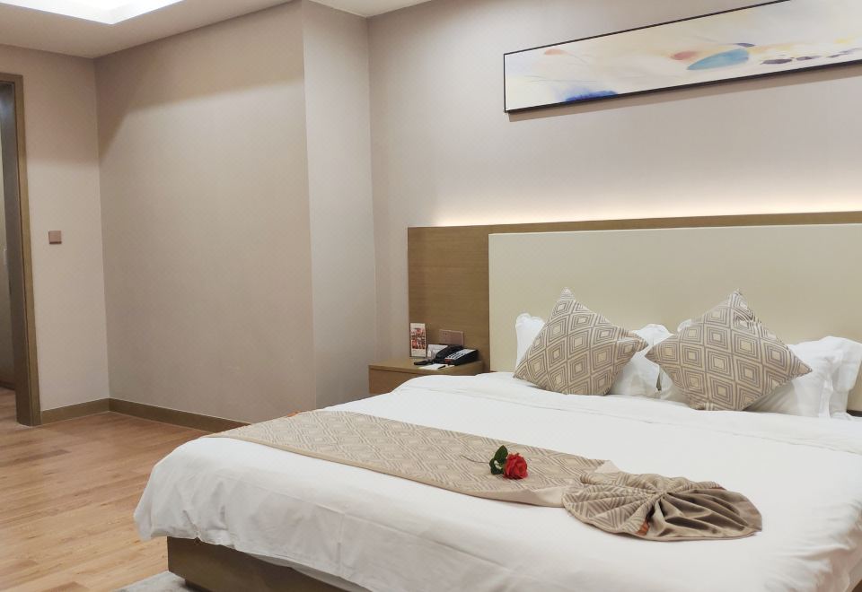 高级大床房（无窗）