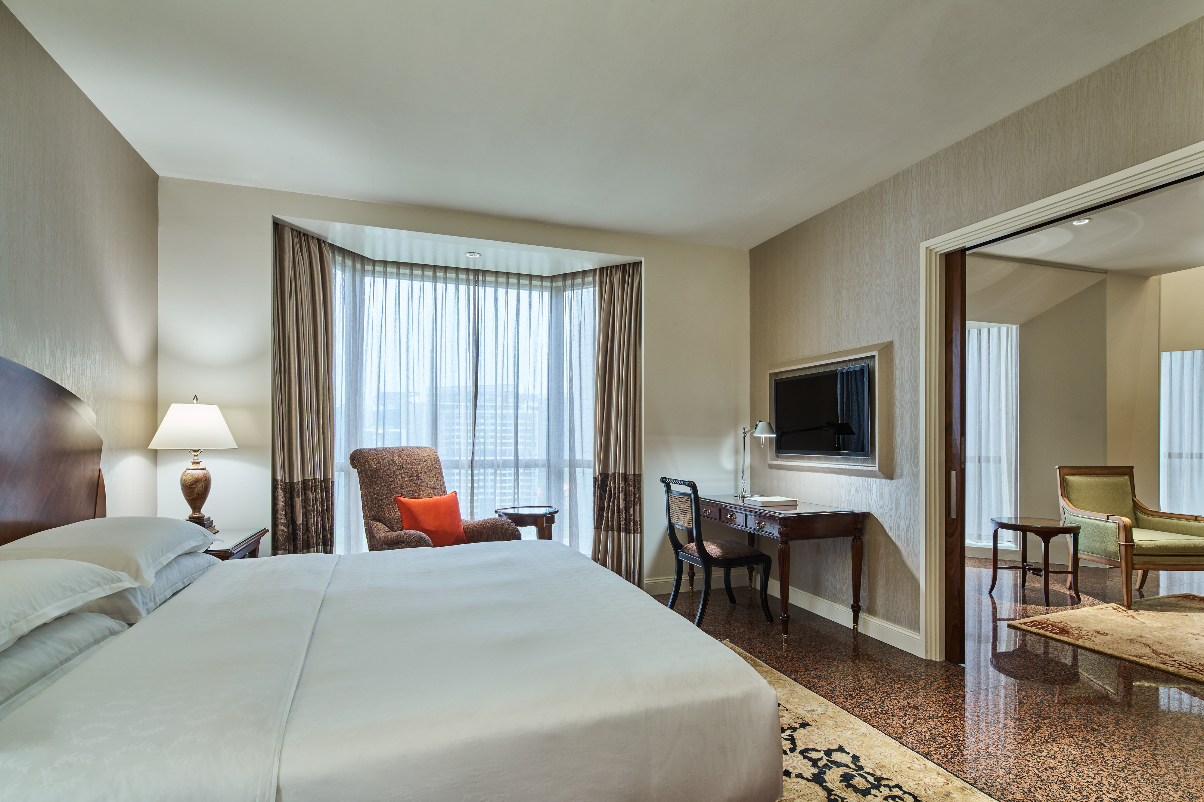 皇家套房, 行政酒廊礼遇, 1 卧室套房, 1 张特大床, 高楼层