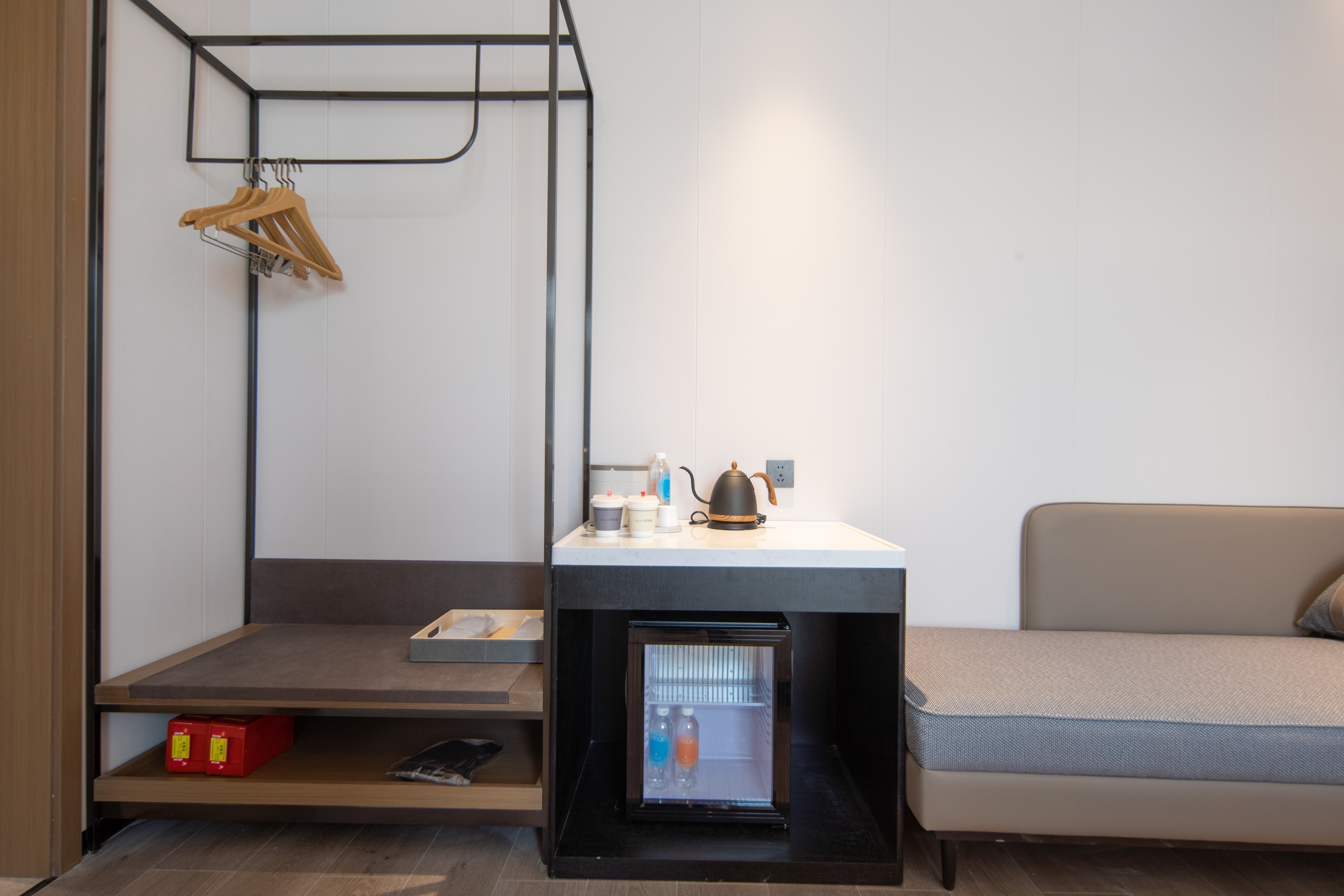 行政双床房（55寸投屏电视+迷你冰箱）