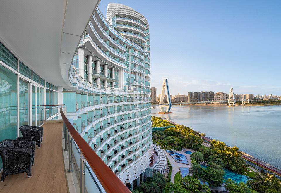 尊享行政海景套房|陽臺【270°海景】