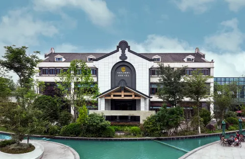 Jiangyou Mianzhou Shadow Moon Hotel