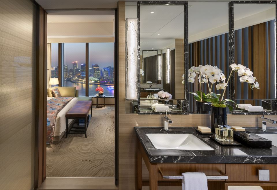 Mandarin Oriental Pudong ShanghaiSuite With River View