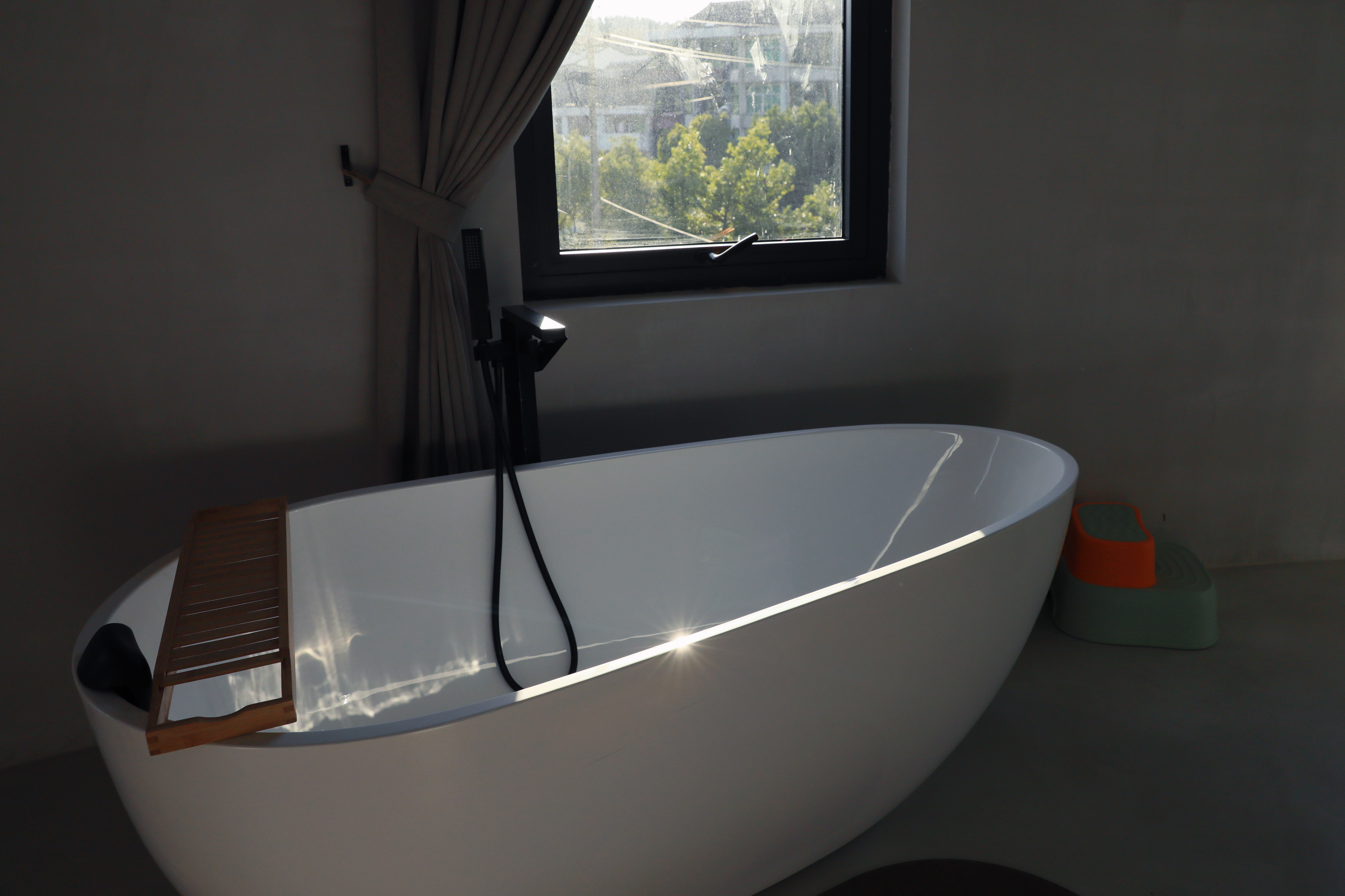 沐晨小童浴缸套房