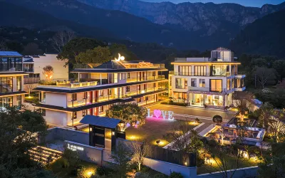 GULUXURY HOTEL Hotels in 