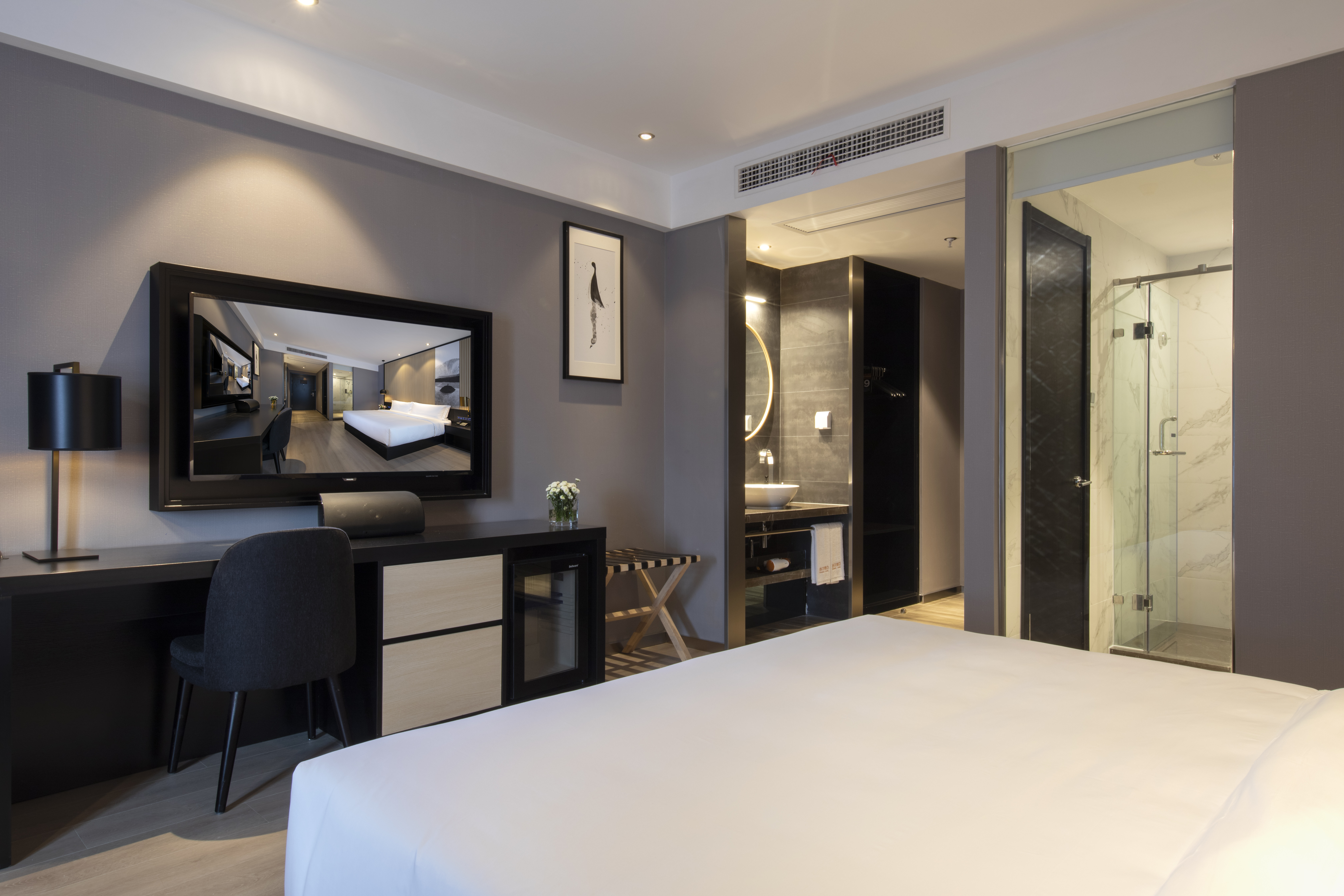 禅音大床房（助眠床垫丨迷你冰箱）