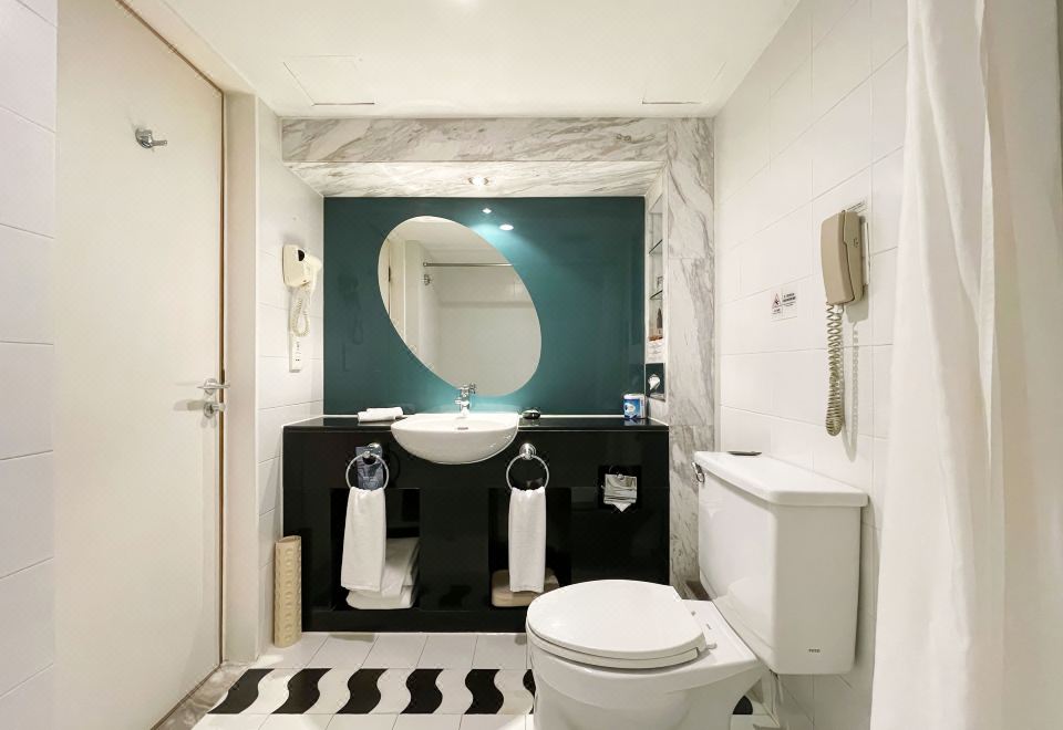 Beijing Xinqiao HotelDeluxe Twin Bed Room