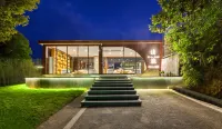 Dulv Hotel