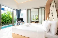 Panwaburi Beachfront Resort