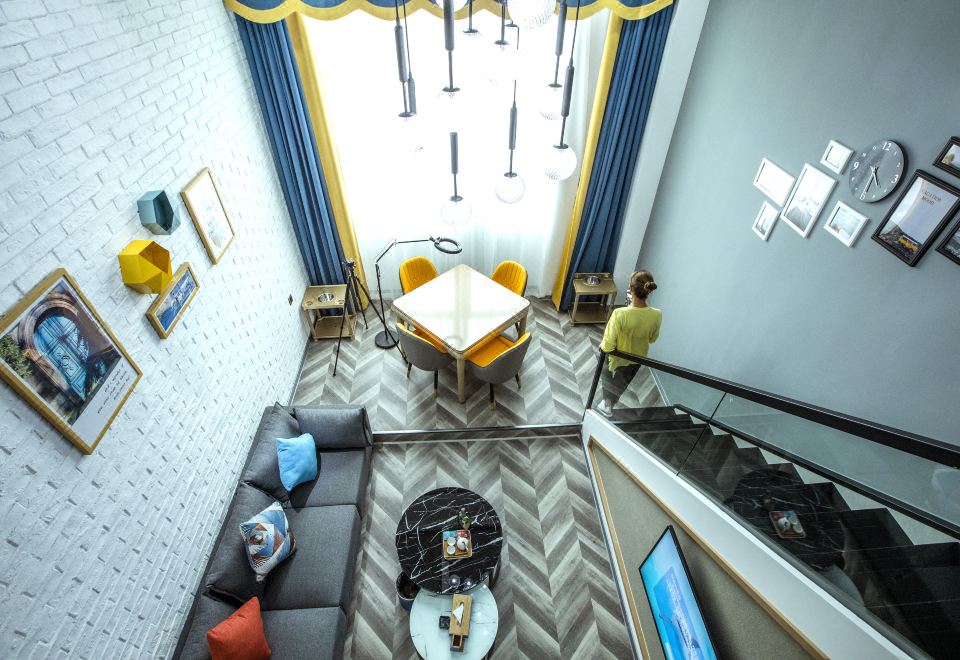 自由天·Loft三床棋牌大套房【洗衣機+小廚房+冰箱】