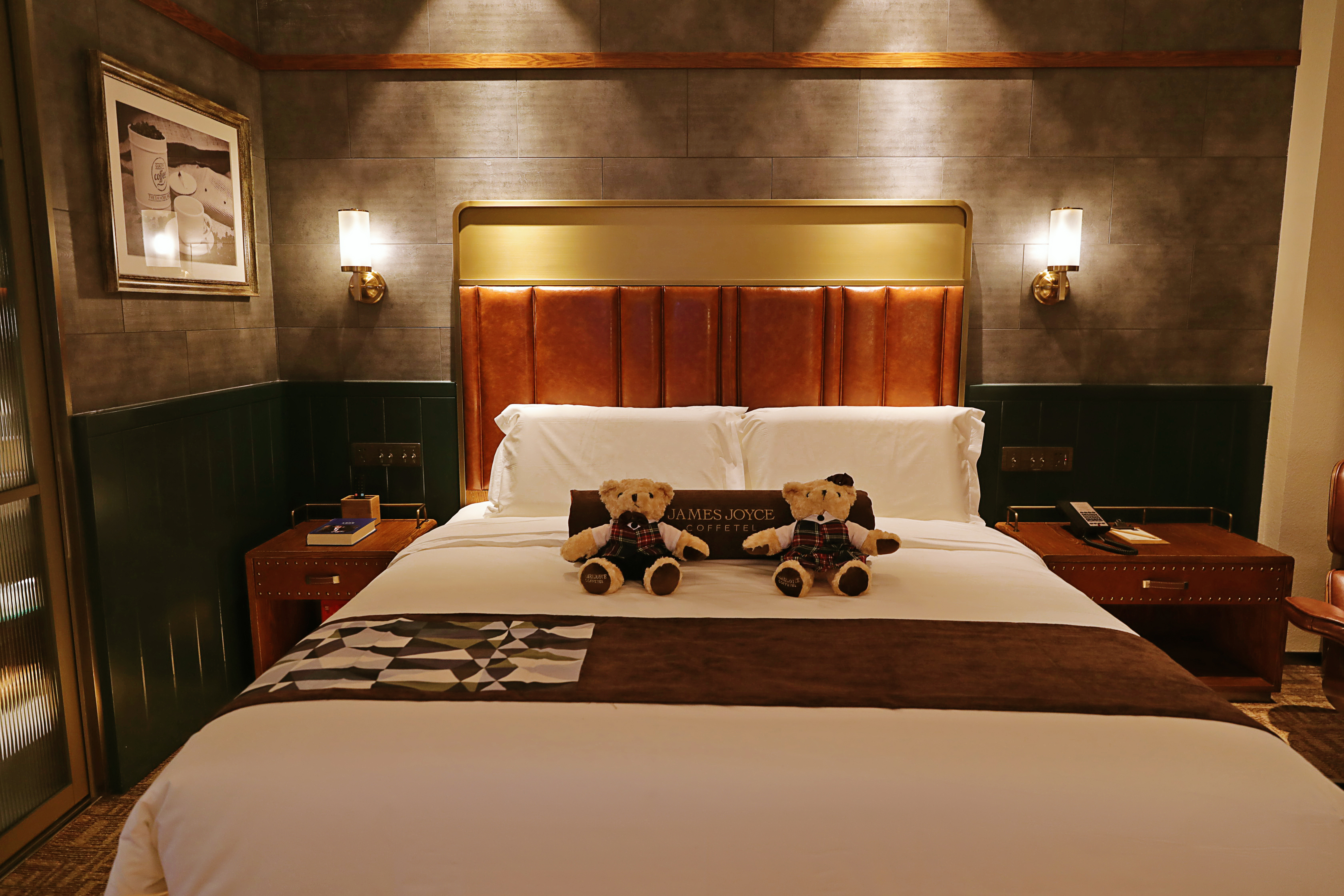 啡凡喆熊大床房