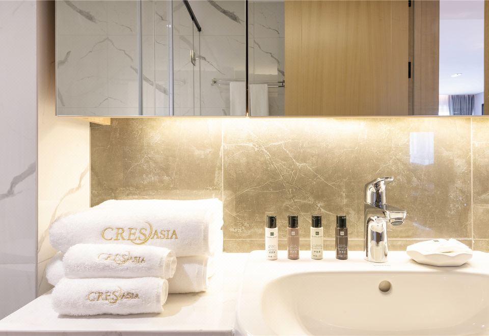 豪華套房|廚房設備+冰箱+洗烘一體機+哈曼卡頓音響