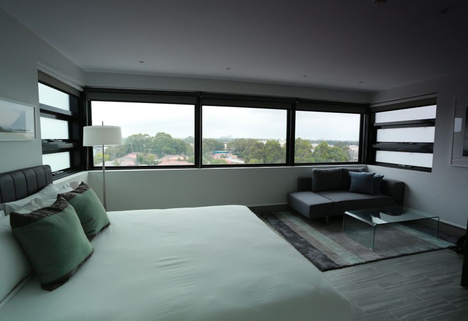 Studio Panoramic Suite
