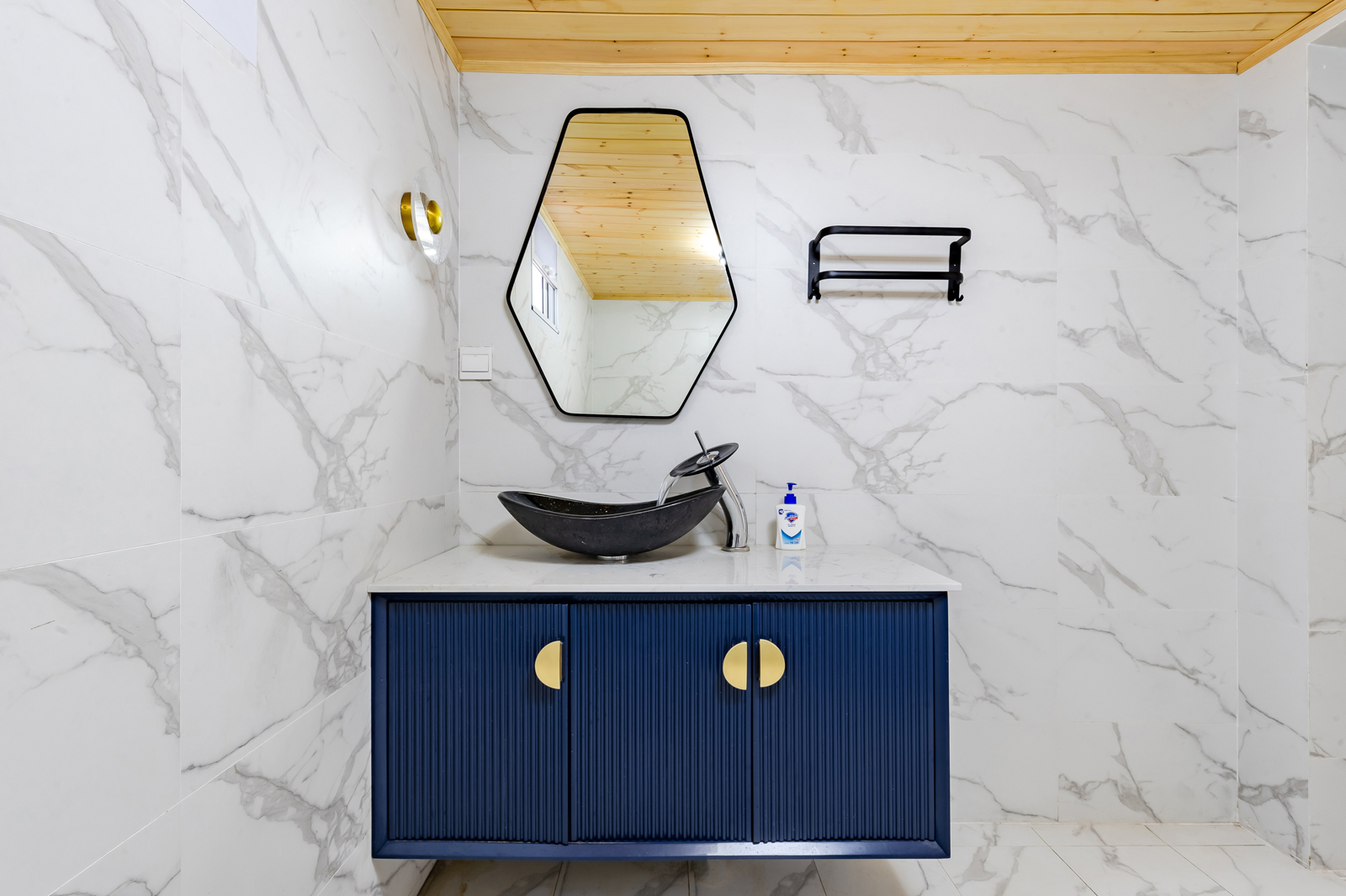 友人居野奢大套房