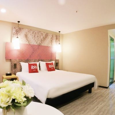 大床房 宜必思飯店（西安鐘樓東大街店）優惠